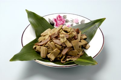 イタドリの炒め煮