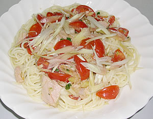 プチトマトとミョウガの冷製パスタ