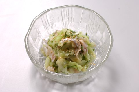 りゅうきゅうと太刀魚の酢和え
