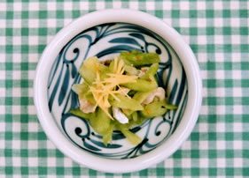 ハスイモとあじの和え物