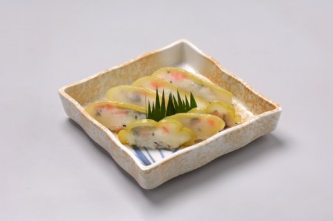 チャーテずし（つめずし）